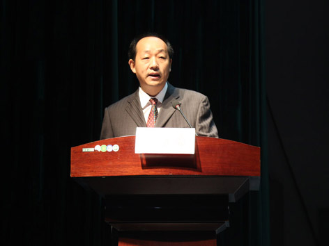 91视频
举行2014级新生开学典礼3